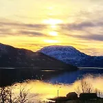 Feriehus Magic On Senja, Atmosphere Like A Fairytale Botnhamn