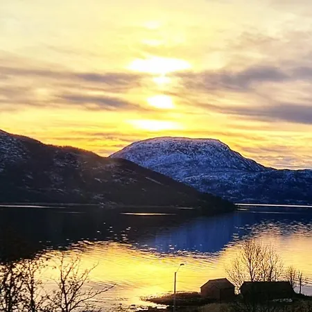 Casa de Férias Magic On Senja, Atmosphere Like A Fairytale Botnhamn