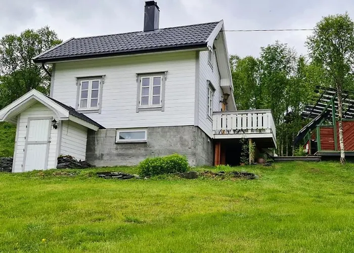 Magic On Senja, Atmosphere Like A Fairytale Botnhamn