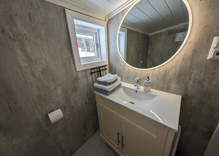 Magic On Senja, Atmosphere Like A Fairytale Botnhamn