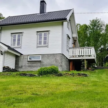 Magic On Senja, Atmosphere Like A Fairytale Botnhamn